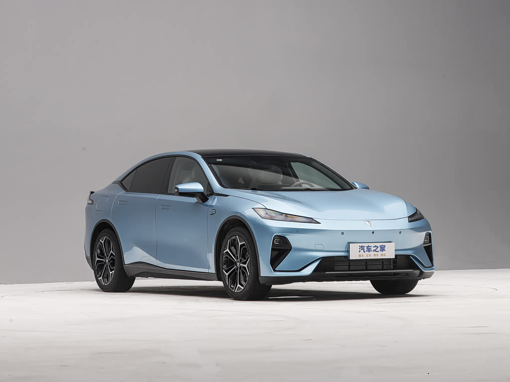 Changan Deepal L07, Лифтбек: фото поколения