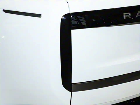 2025�� 3.0 L6 400PS ʢ���ӳ���