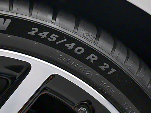 2025�� 750 ���������� Ultra