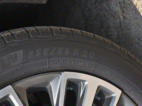 2025�� 2.0T �󶼻���