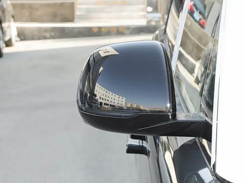 2026�� 3.0 L6 400PS AB�����