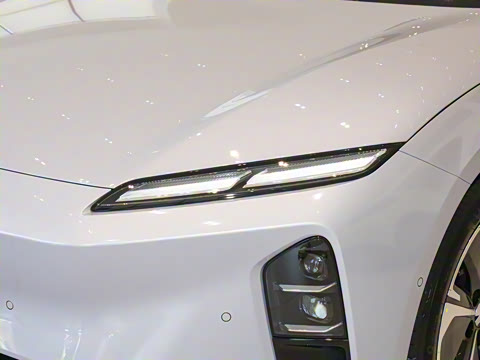 2025�� 100kWh Touring