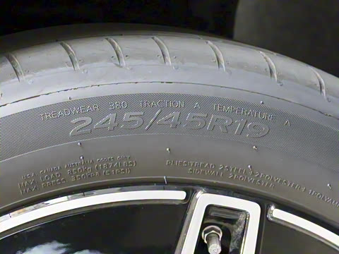 2026�� E 300 ʱ�����˶���