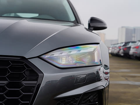 2025�� Sportback ��ذ� 40 TFSI quattro ����������