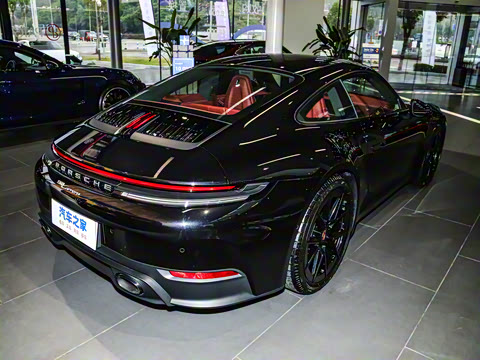 2026�� Carrera 3.0T