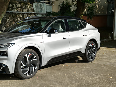 2026�� 2.0T EcoBoost  E �춯  �˶��� ST-Line