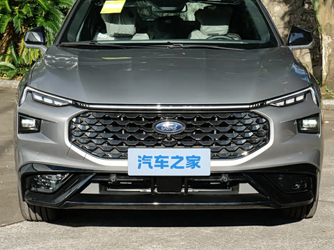 2026�� 2.0T EcoBoost  E �춯  �˶��� ST-Line