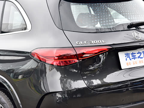 2026�� GLC 300 L 4MATIC ������ 5��