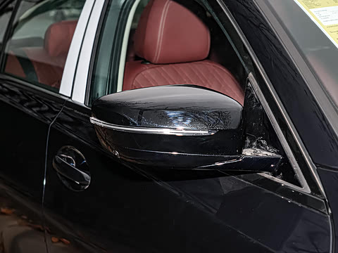 2026�� 330Li M�˶���ҹ��װ