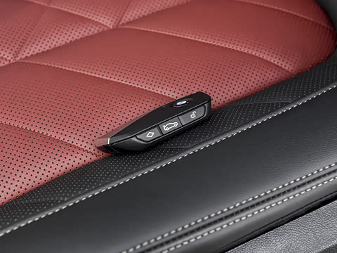 2026�� xDrive40i M�˶���װ