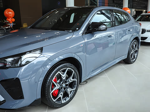 2026�� M35i
