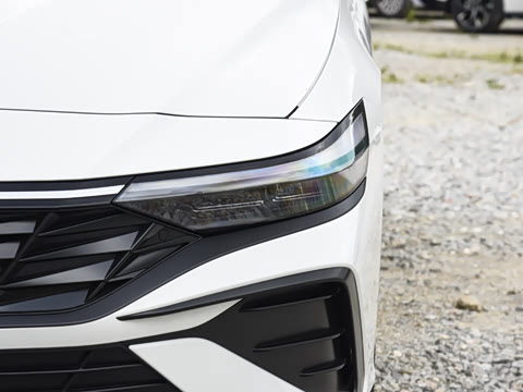 2026�� 1.5L CVT LUX����