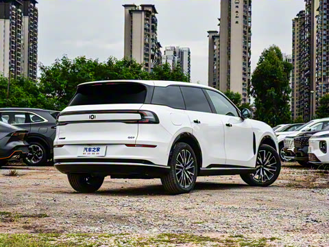 2025�� 215����������