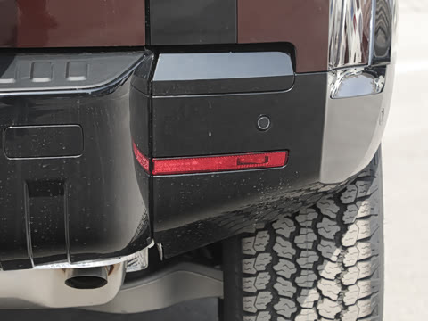 2026�� 110 3.0T P400 �����ر��