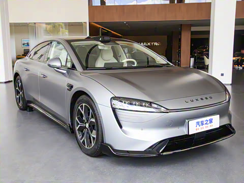 2025�� 705km Max