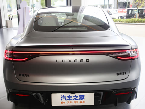 2025�� 705km Max