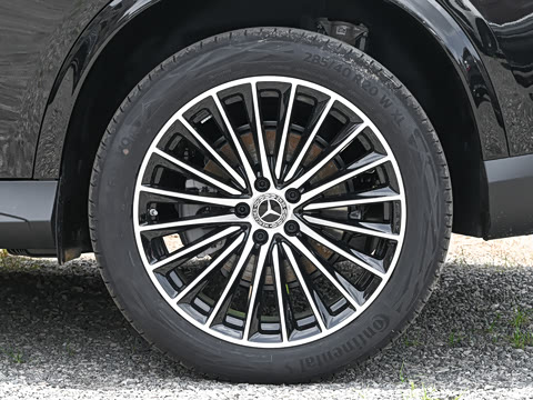 2026�� �Ŀ� GLC 300 4MATIC ����SUV