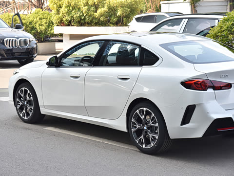 2026�� 225L M�˶���װ