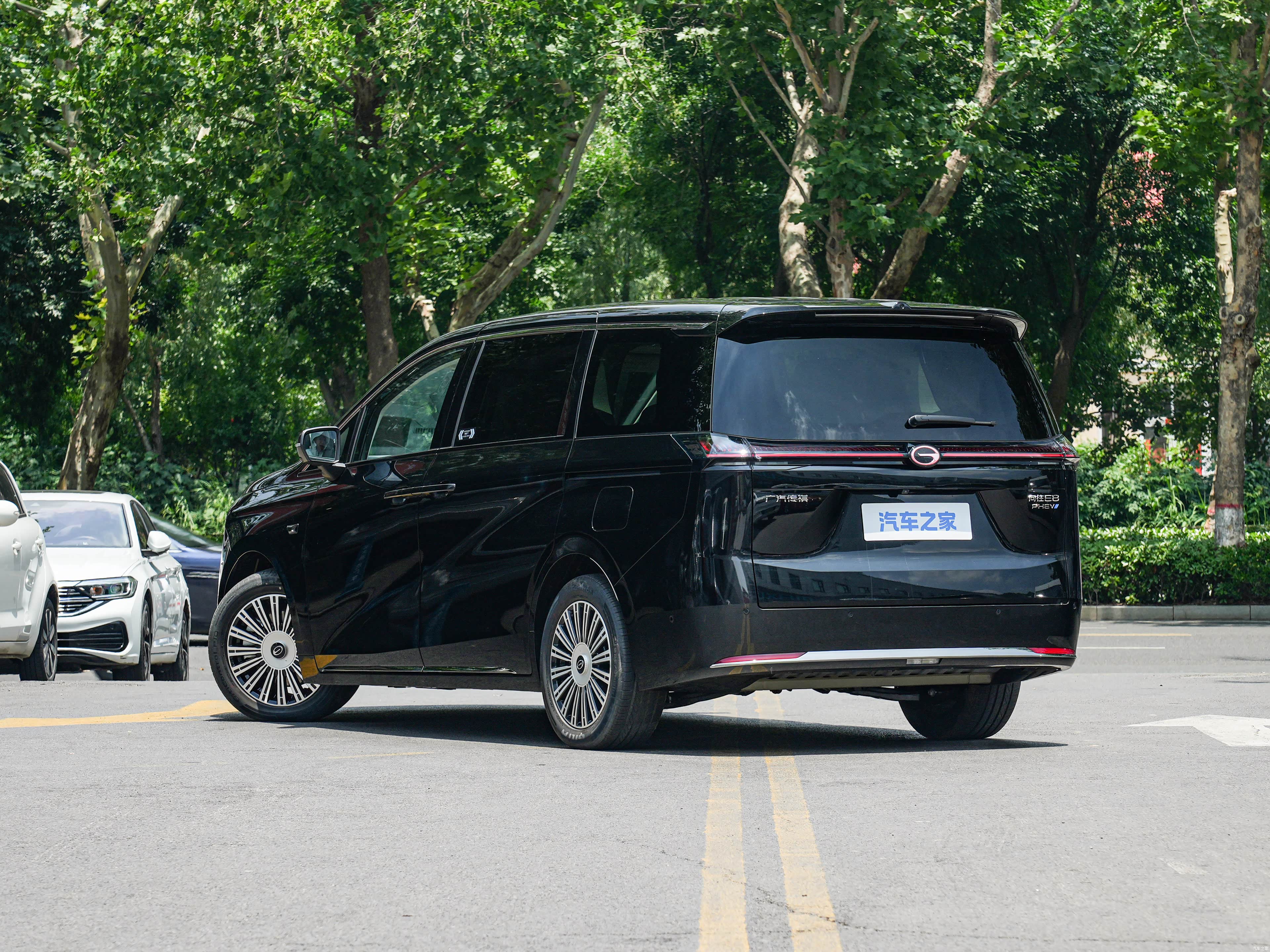 GAC E8 PHEV, миниатюра 5