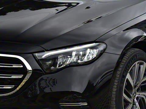 2026�� E 300 L ʱ����