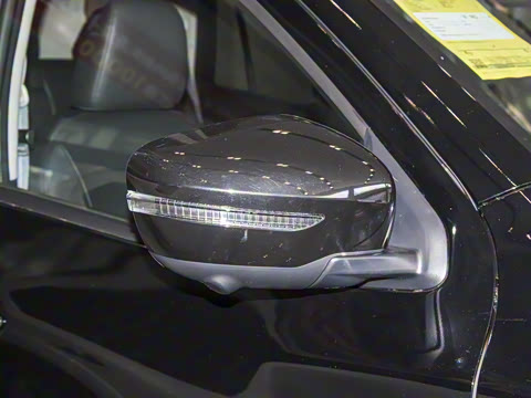 2025�� 2.0T ��������ʿ��