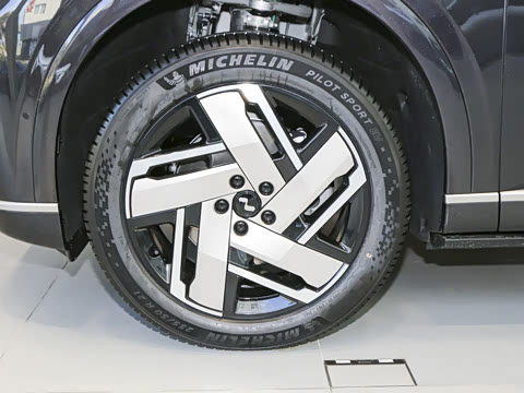 2025�� Max ������