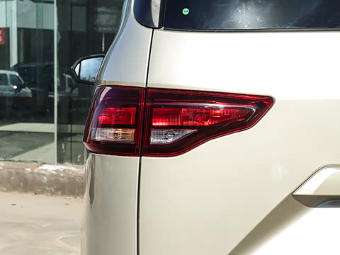 2026�� 2.0L �ֶ���������� 7��