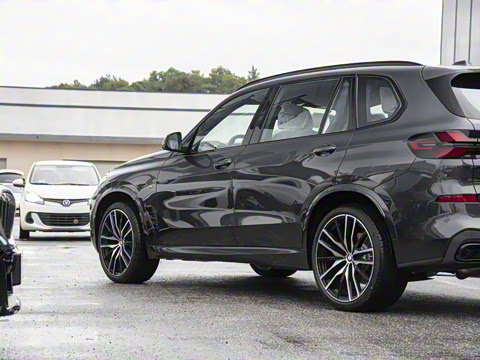 2026�� xDrive 40Li M�˶���ҹ��װ