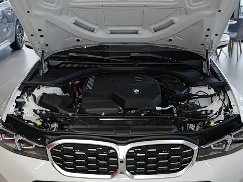 2026�� 325Li M�˶���װ