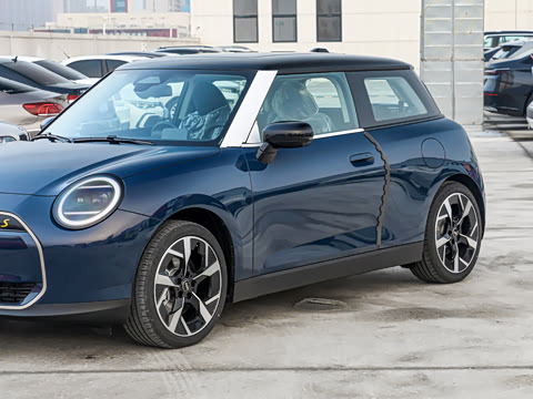 2025�� 463km COOPER SE ������