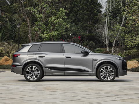 2026�� quattro Ǭ���Ǽݰ�