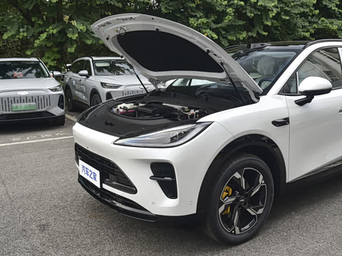 2026�� 230 Ultra