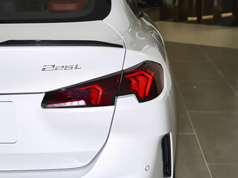 2026�� 225L M�˶���ҹ��װ