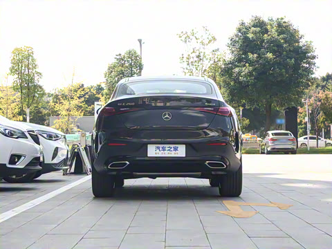 2026�� GLC 260 4MATIC ����SUV