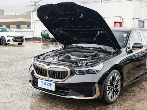 2026�� 530Li ������ ������װ