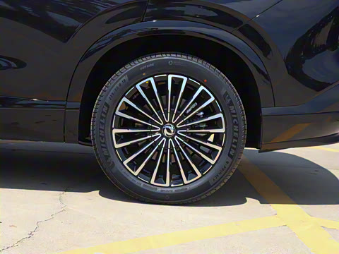 2025�� 185KM�����