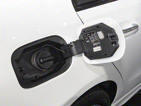 2026�� C 260 L �ҹ�˶���