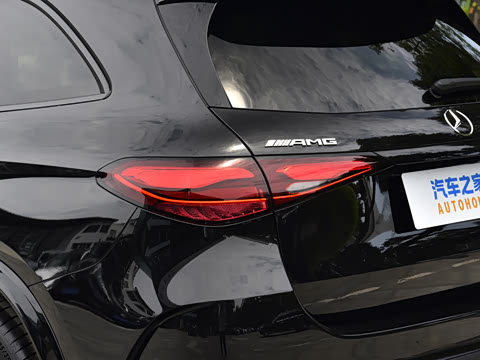 2026�� �Ŀ� AMG GLC 43 4MATIC