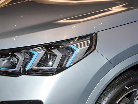 2025�� sDrive25i M�˶���װ