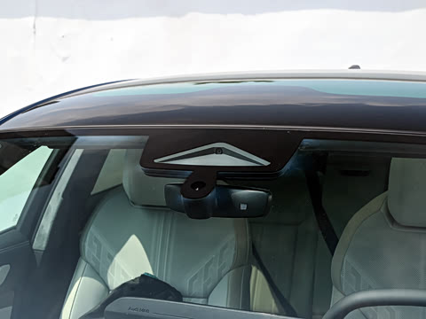 2026�� 2.0T quattro ������	