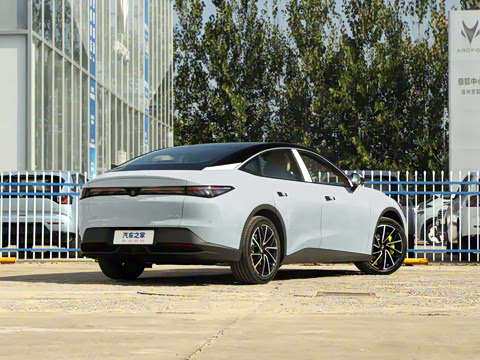 2025�� �Ŀ� 560MAX 185kW