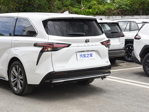 2027�� 2.5L ˫��������������