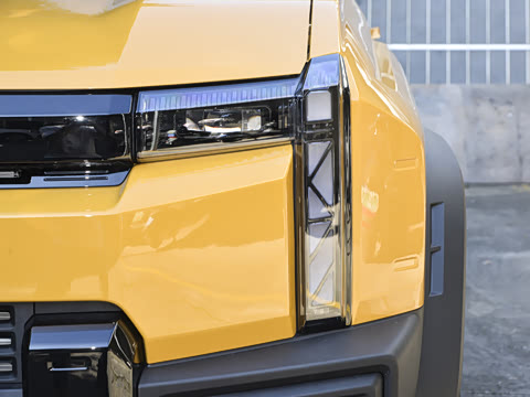 2025�� 215Զ�а�