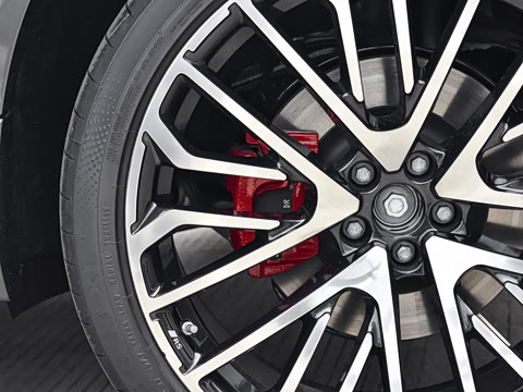 2026�� 4.0 TFSI 