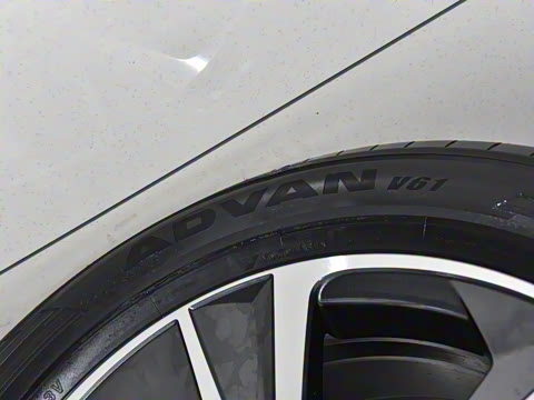 2026�� 300 ����������