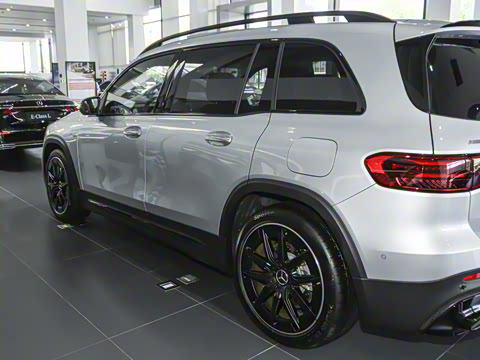 2024�� AMG GLB 35 4MATIC