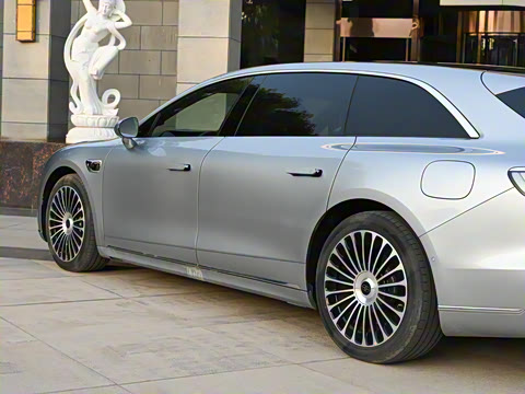 2025�� ���� Ultra��������