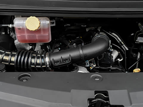 2027�� 2.0L ������ 7��