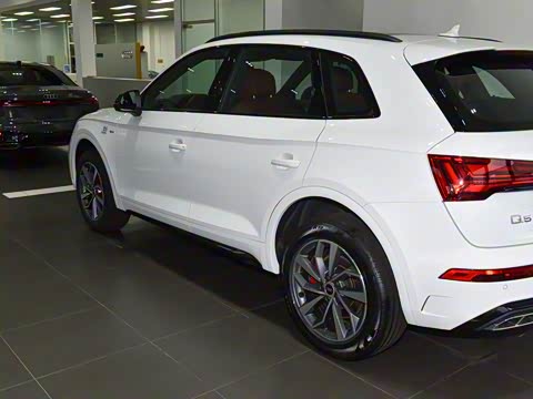 2026 45ذ 40 TFSI ʱж