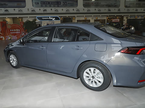 2026�� 1.8L ˫�� �ȷ��